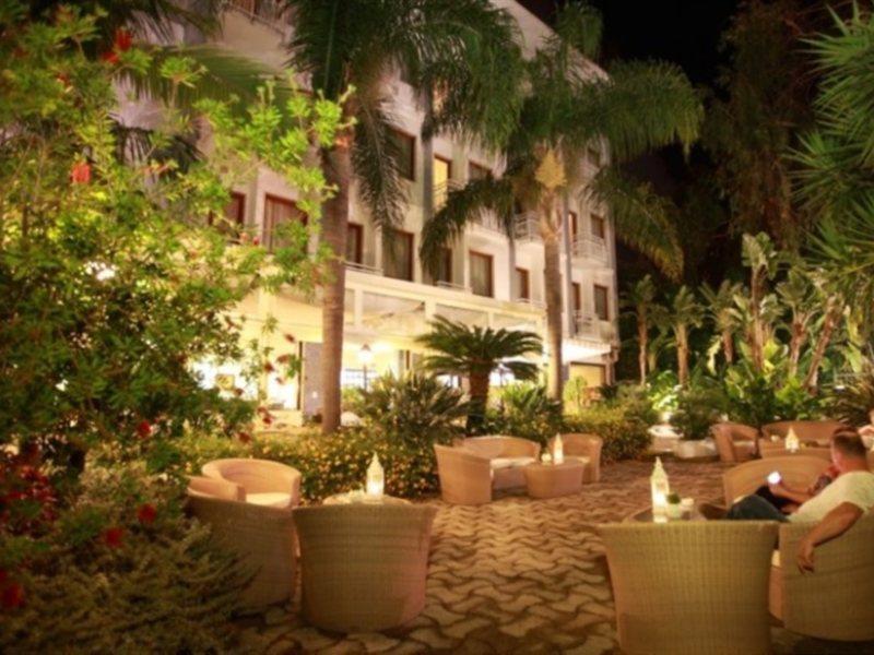 Hotel Caravel Сант'Аньєлло Екстер'єр фото